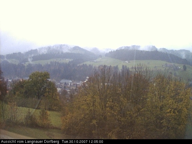 Webcam-Bild: Aussicht vom Dorfberg in Langnau 20071030-120500