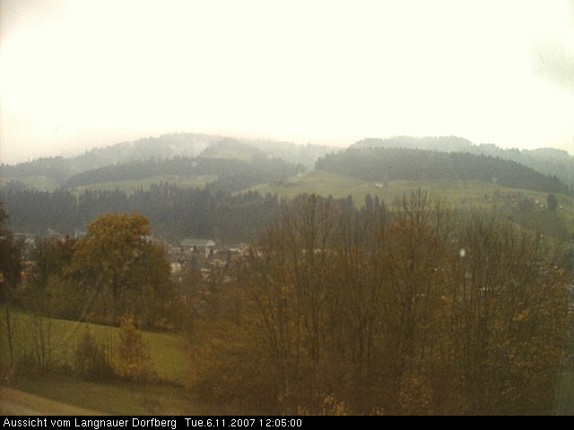 Webcam-Bild: Aussicht vom Dorfberg in Langnau 20071106-120500