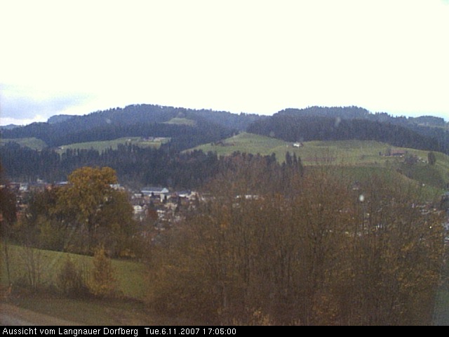 Webcam-Bild: Aussicht vom Dorfberg in Langnau 20071106-170500