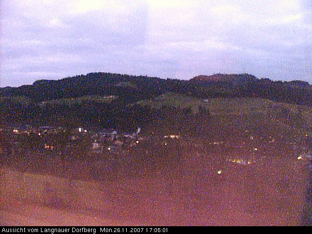 Webcam-Bild: Aussicht vom Dorfberg in Langnau 20071126-170500