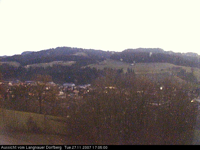 Webcam-Bild: Aussicht vom Dorfberg in Langnau 20071127-170500