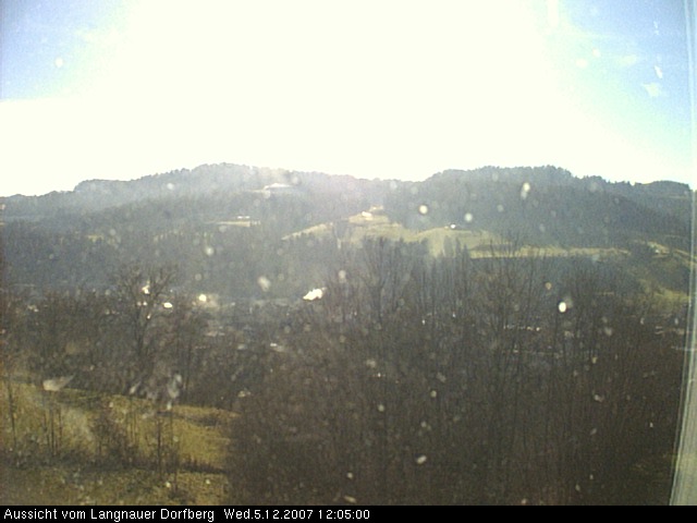 Webcam-Bild: Aussicht vom Dorfberg in Langnau 20071205-120500
