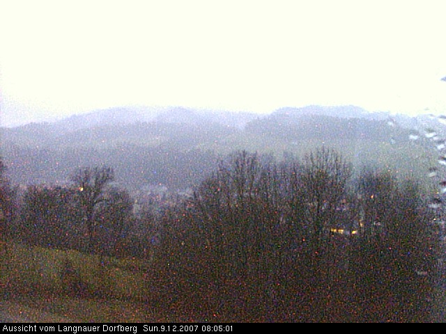 Webcam-Bild: Aussicht vom Dorfberg in Langnau 20071209-080500