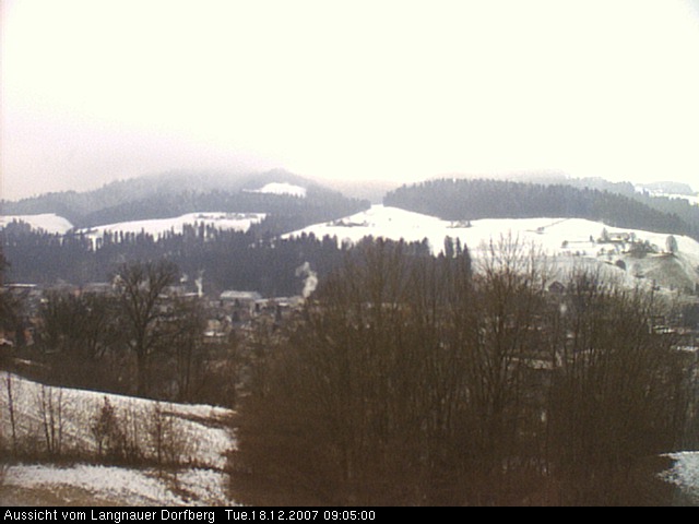 Webcam-Bild: Aussicht vom Dorfberg in Langnau 20071218-090500