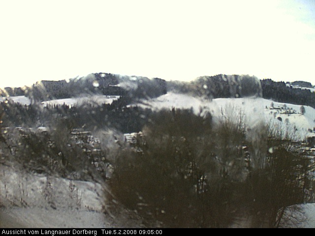 Webcam-Bild: Aussicht vom Dorfberg in Langnau 20080205-090500