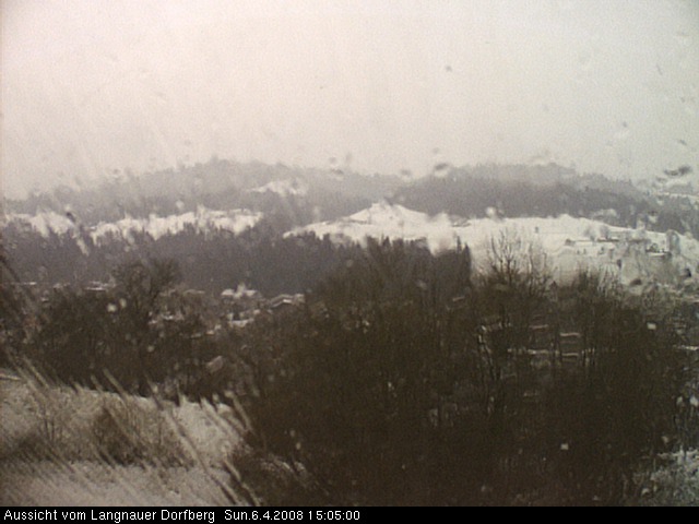 Webcam-Bild: Aussicht vom Dorfberg in Langnau 20080406-150500