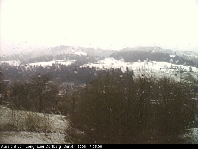 Webcam-Bild: Aussicht vom Dorfberg in Langnau 20080406-170500