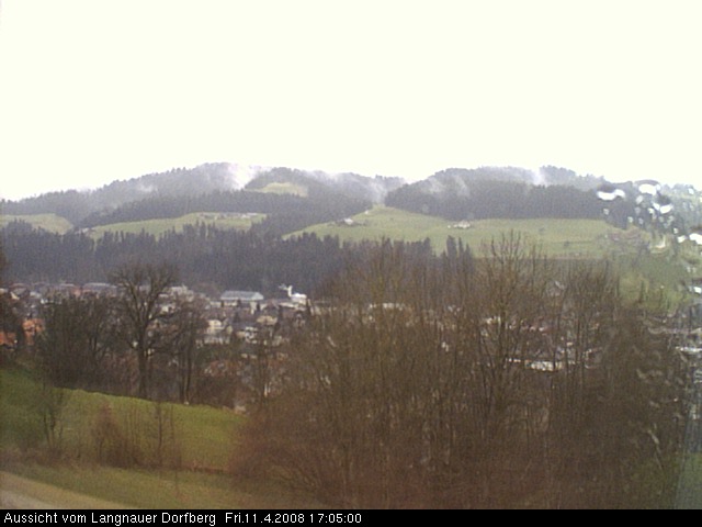 Webcam-Bild: Aussicht vom Dorfberg in Langnau 20080411-170500
