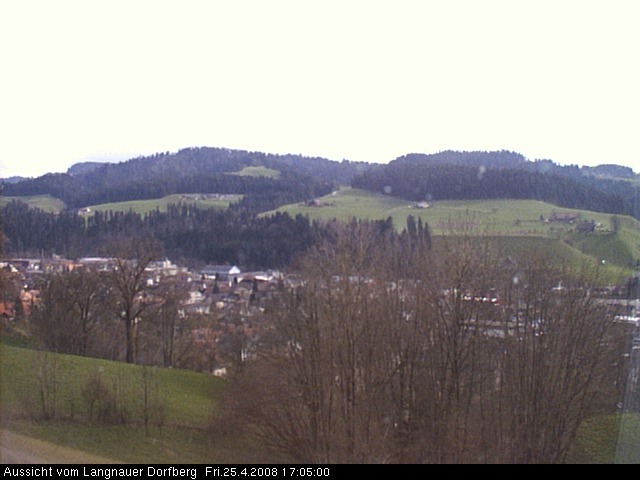 Webcam-Bild: Aussicht vom Dorfberg in Langnau 20080425-170500