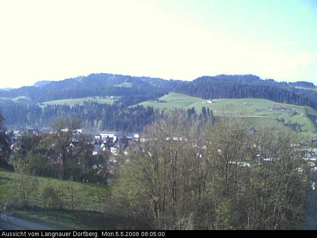 Webcam-Bild: Aussicht vom Dorfberg in Langnau 20080505-080500