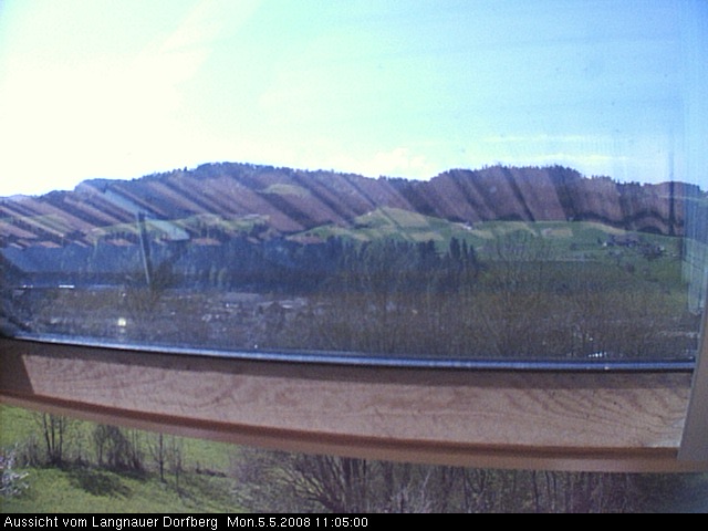 Webcam-Bild: Aussicht vom Dorfberg in Langnau 20080505-110500