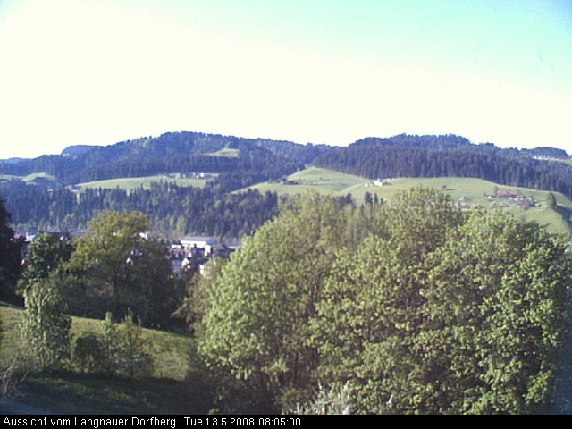 Webcam-Bild: Aussicht vom Dorfberg in Langnau 20080513-080500