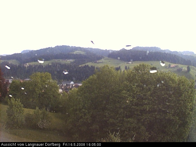 Webcam-Bild: Aussicht vom Dorfberg in Langnau 20080516-160500