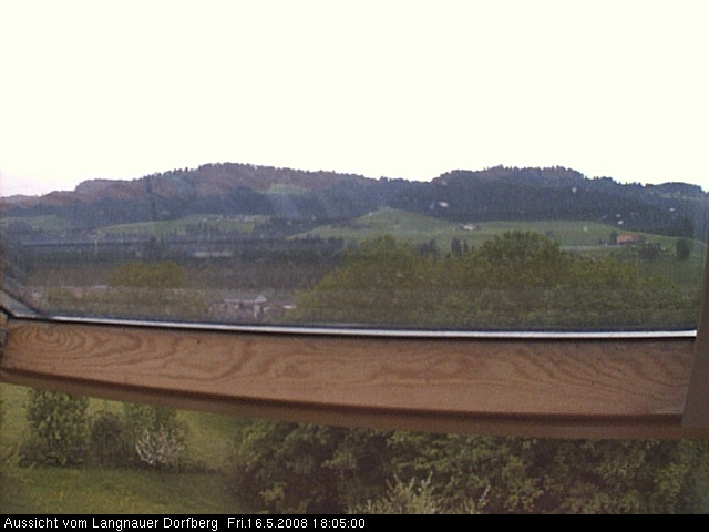 Webcam-Bild: Aussicht vom Dorfberg in Langnau 20080516-180500