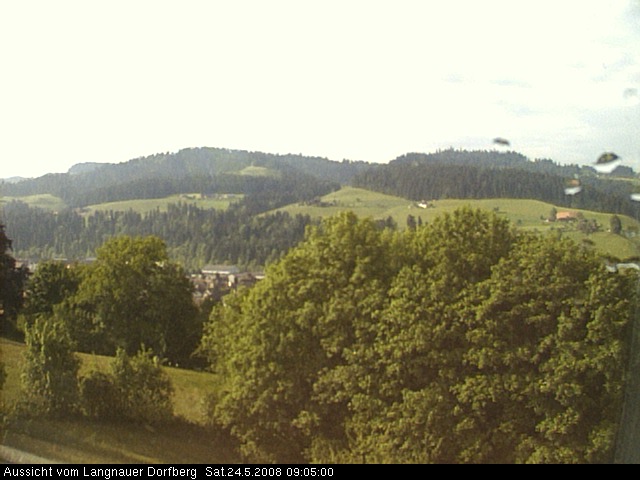 Webcam-Bild: Aussicht vom Dorfberg in Langnau 20080524-090500