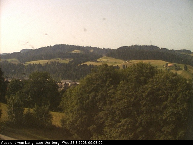 Webcam-Bild: Aussicht vom Dorfberg in Langnau 20080625-090500