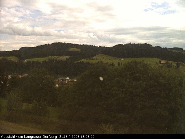 Webcam-Bild: Aussicht vom Dorfberg in Langnau 20080705-180500