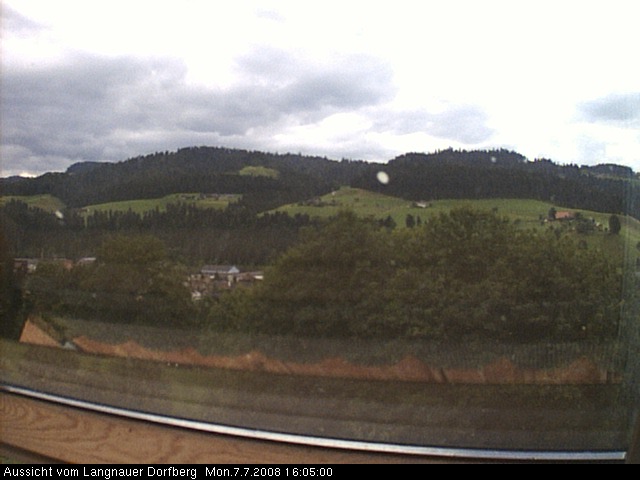 Webcam-Bild: Aussicht vom Dorfberg in Langnau 20080707-160500