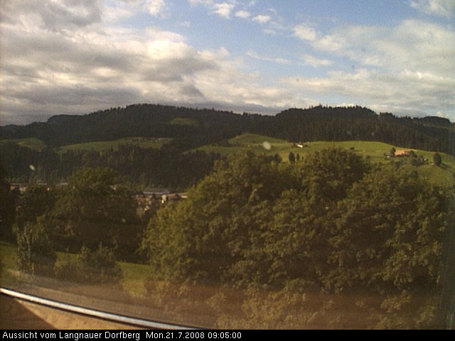 Webcam-Bild: Aussicht vom Dorfberg in Langnau 20080721-090500