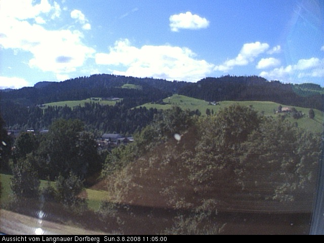 Webcam-Bild: Aussicht vom Dorfberg in Langnau 20080803-110500