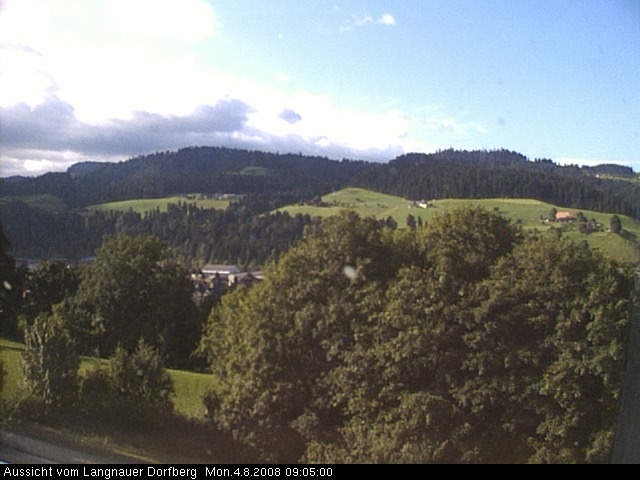 Webcam-Bild: Aussicht vom Dorfberg in Langnau 20080804-090500