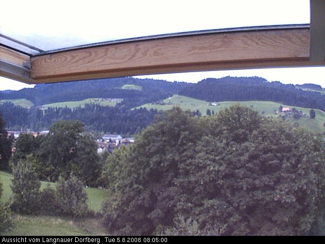 Webcam-Bild: Aussicht vom Dorfberg in Langnau 20080805-080500