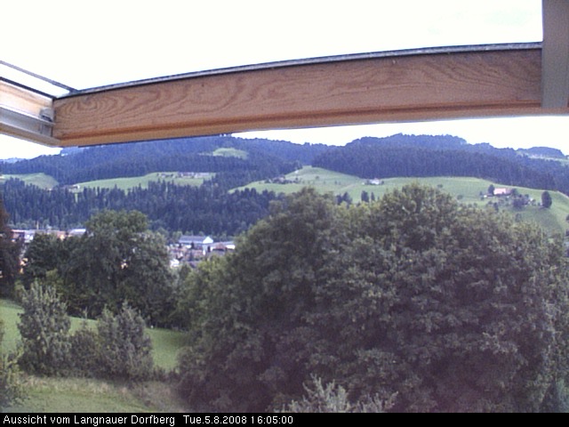 Webcam-Bild: Aussicht vom Dorfberg in Langnau 20080805-160500