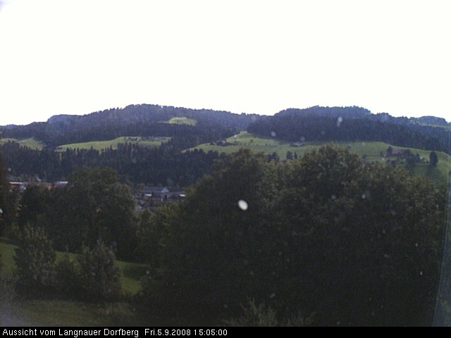 Webcam-Bild: Aussicht vom Dorfberg in Langnau 20080905-150500