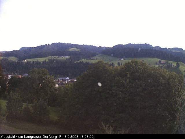 Webcam-Bild: Aussicht vom Dorfberg in Langnau 20080905-180500