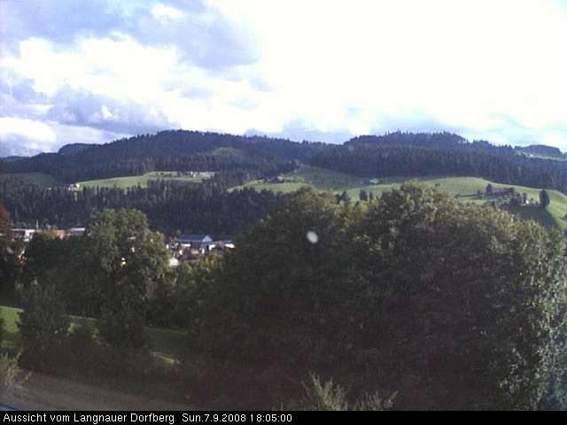 Webcam-Bild: Aussicht vom Dorfberg in Langnau 20080907-180500