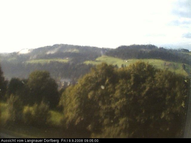 Webcam-Bild: Aussicht vom Dorfberg in Langnau 20080919-090500
