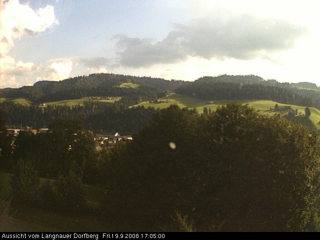 Webcam-Bild: Aussicht vom Dorfberg in Langnau 20080919-170500