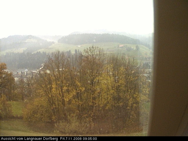 Webcam-Bild: Aussicht vom Dorfberg in Langnau 20081107-090500