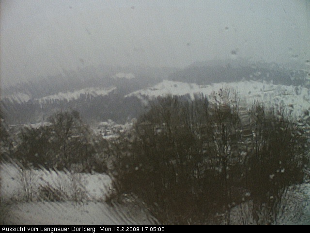 Webcam-Bild: Aussicht vom Dorfberg in Langnau 20090216-170500