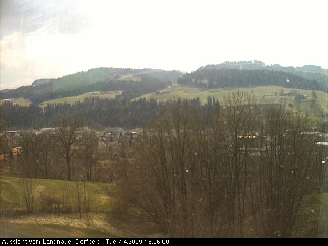 Webcam-Bild: Aussicht vom Dorfberg in Langnau 20090407-150500