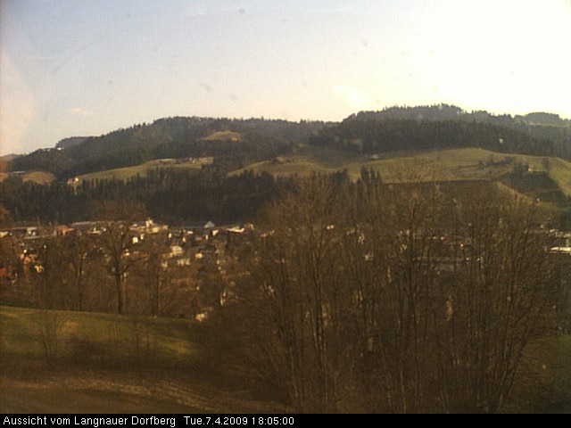 Webcam-Bild: Aussicht vom Dorfberg in Langnau 20090407-180500