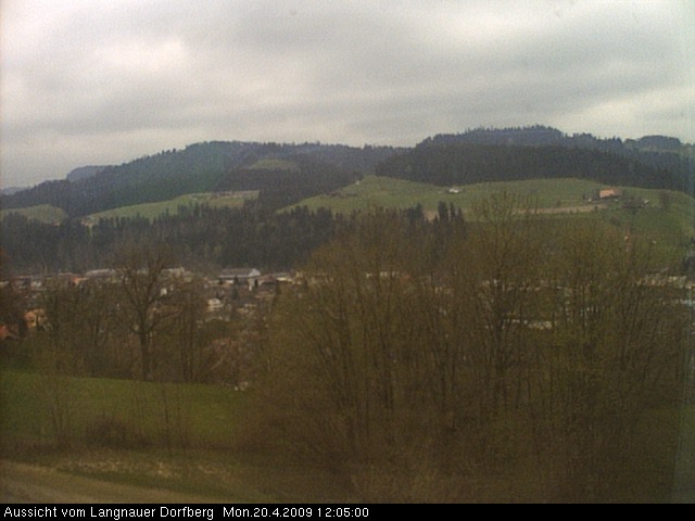 Webcam-Bild: Aussicht vom Dorfberg in Langnau 20090420-120500