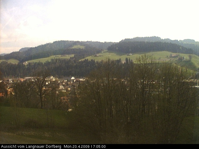 Webcam-Bild: Aussicht vom Dorfberg in Langnau 20090420-170500