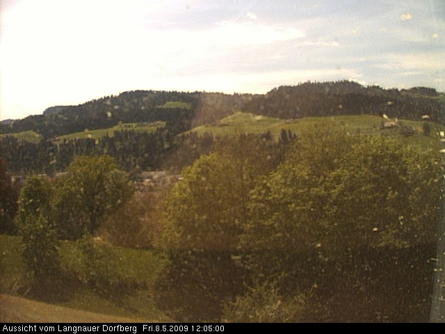 Webcam-Bild: Aussicht vom Dorfberg in Langnau 20090508-120500