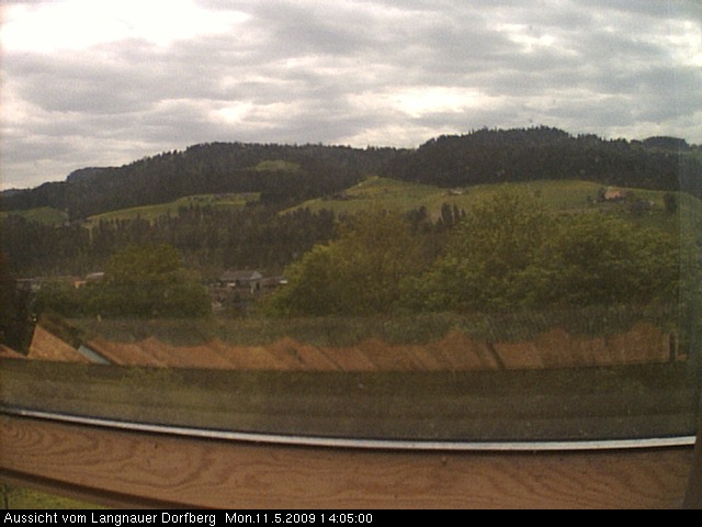 Webcam-Bild: Aussicht vom Dorfberg in Langnau 20090511-140500