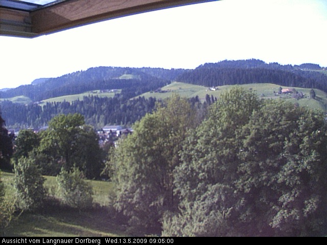 Webcam-Bild: Aussicht vom Dorfberg in Langnau 20090513-090500