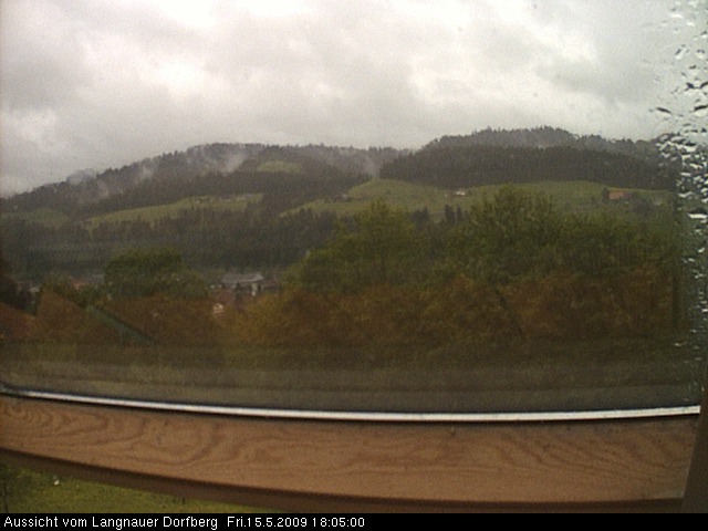 Webcam-Bild: Aussicht vom Dorfberg in Langnau 20090515-180500