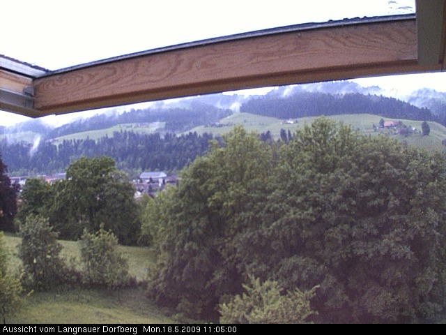 Webcam-Bild: Aussicht vom Dorfberg in Langnau 20090518-110500