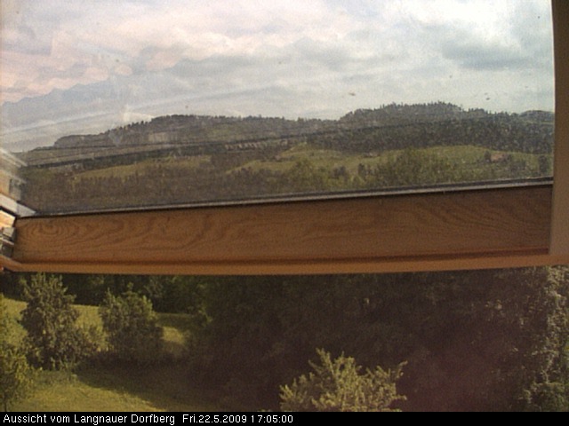 Webcam-Bild: Aussicht vom Dorfberg in Langnau 20090522-170500