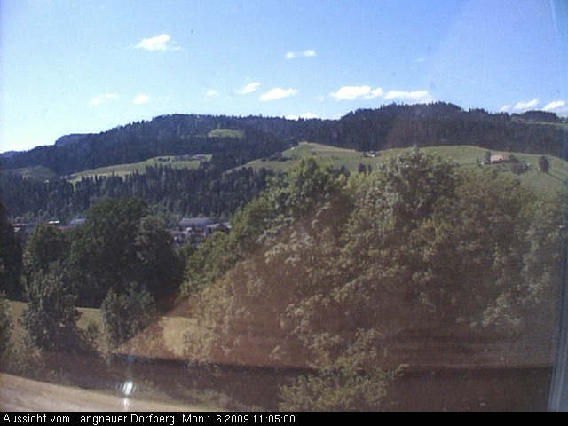 Webcam-Bild: Aussicht vom Dorfberg in Langnau 20090601-110500