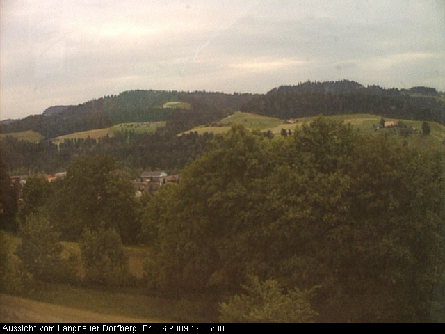 Webcam-Bild: Aussicht vom Dorfberg in Langnau 20090605-160500