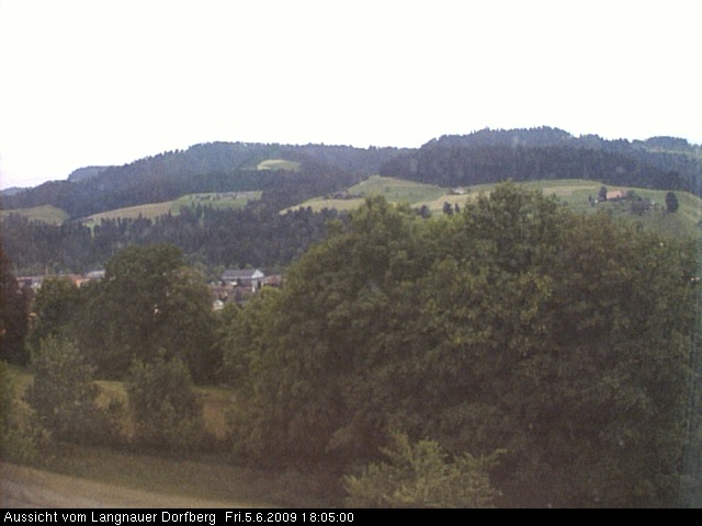 Webcam-Bild: Aussicht vom Dorfberg in Langnau 20090605-180500