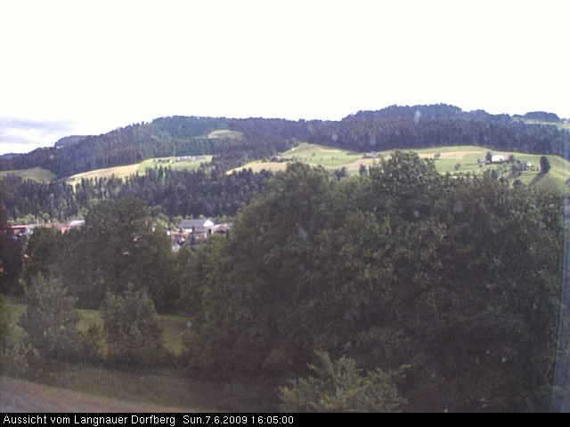 Webcam-Bild: Aussicht vom Dorfberg in Langnau 20090607-160500