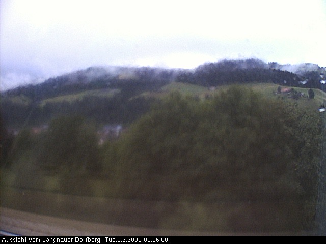 Webcam-Bild: Aussicht vom Dorfberg in Langnau 20090609-090500