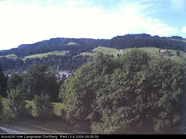 Webcam-Bild: Aussicht vom Dorfberg in Langnau 20090610-090500